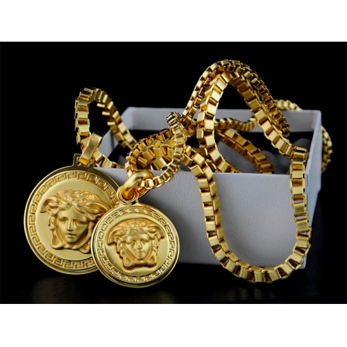Cheap Versace Necklace #104537 Replica Wholesale [$89.20 USD] [ITEM#104537] on Replica Versace Necklaces