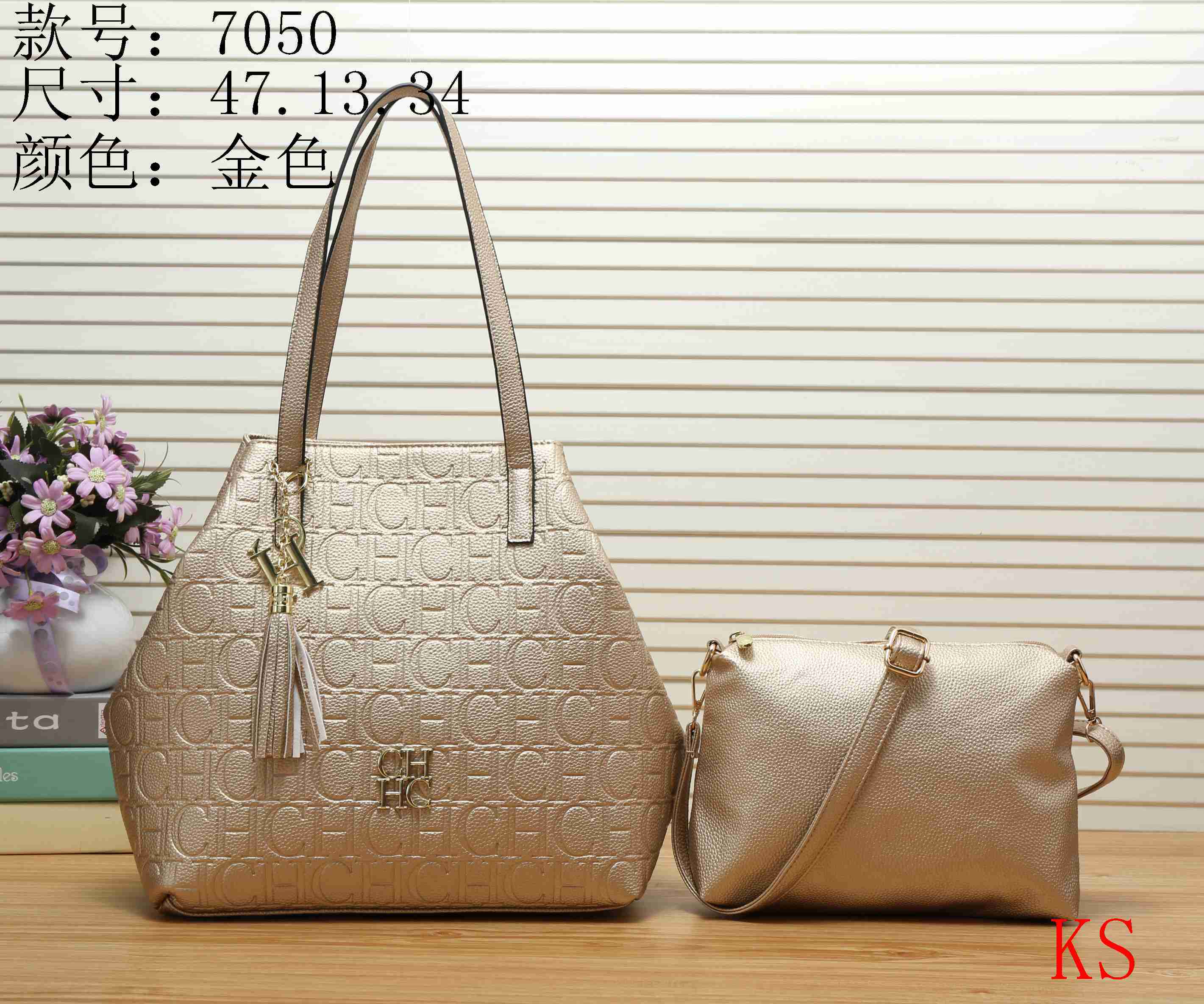 Cheap Carolina Herrera Handbags #351505 Replica Wholesale [$36.80 USD ...