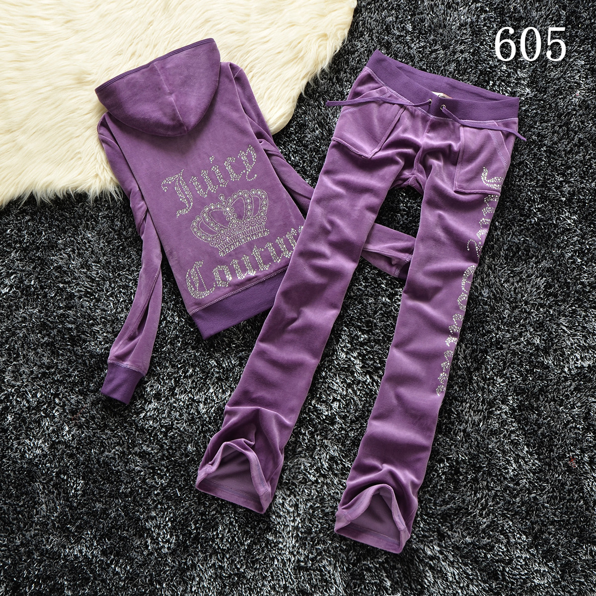 Cheap Juicy Couture Tracksuits Long Sleeved For Women 365460 Replica