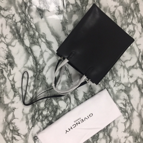 Cheap Givenchy AAA Quality Handbags #389927 Replica Wholesale [$154.50 USD] [ITEM#389927] on Replica Givenchy AAA Quality Handbags