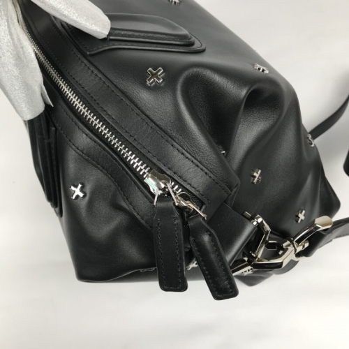 Cheap Givenchy AAA Quality Handbags #389941 Replica Wholesale [$222.80 USD] [ITEM#389941] on Replica Givenchy AAA Quality Handbags