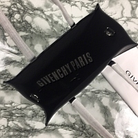 Cheap Givenchy AAA Quality Handbags #389931 Replica Wholesale [$154.50 USD] [ITEM#389931] on Replica Givenchy AAA Quality Handbags