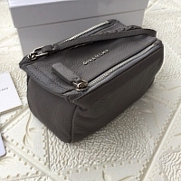 Cheap Givenchy AAA Quality Cosmetic Bags #390000 Replica Wholesale [$115.00 USD] [ITEM#390000] on Replica Givenchy AAA Quality Wallets