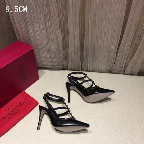 Cheap Valentino Sandal For Women #432812 Replica Wholesale [$80.00 USD] [ITEM#432812] on Replica Valentino Sandal