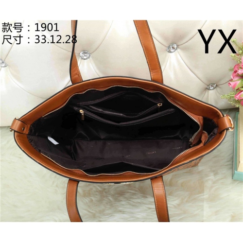 Cheap Fendi Fashion Handbags #435368 Replica Wholesale [$40.00 USD] [ITEM#435368] on Replica Fendi Handbags