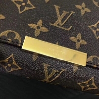 Cheap Louis Vuitton AAA Quality Messenger Bags #435174 Replica Wholesale [$58.00 USD] [ITEM#435174] on Replica Louis Vuitton AAA Quality Messenger Bags