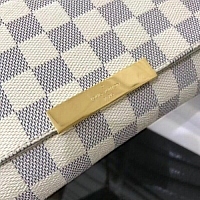 Cheap Louis Vuitton AAA Quality Messenger Bags #435179 Replica Wholesale [$58.00 USD] [ITEM#435179] on Replica Louis Vuitton AAA Quality Messenger Bags