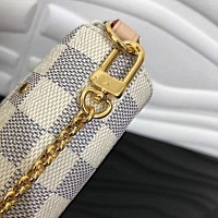 Cheap Louis Vuitton AAA Quality Messenger Bags #435179 Replica Wholesale [$58.00 USD] [ITEM#435179] on Replica Louis Vuitton AAA Quality Messenger Bags