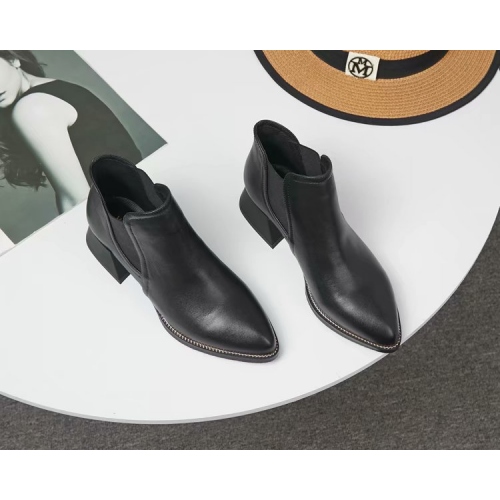 Cheap Versace Boots For Women #443037 Replica Wholesale [$89.00 USD] [ITEM#443037] on Replica Versace Boots