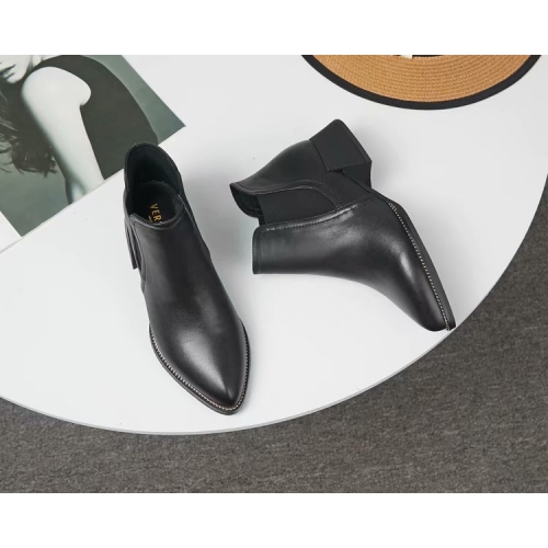 Cheap Versace Boots For Women #443037 Replica Wholesale [$89.00 USD] [ITEM#443037] on Replica Versace Boots