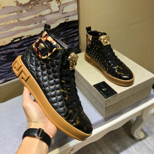 Cheap Versace High Tops Shoes For Men #447616 Replica Wholesale [$82.00 USD] [ITEM#447616] on Replica Versace High Tops Shoes
