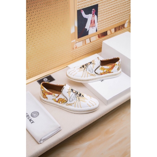 Cheap Versace Casual Shoes For Men #447669 Replica Wholesale [$81.00 USD] [ITEM#447669] on Replica Versace Flat Shoes