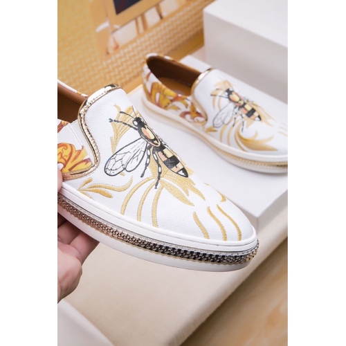 Cheap Versace Casual Shoes For Men #447669 Replica Wholesale [$81.00 USD] [ITEM#447669] on Replica Versace Flat Shoes