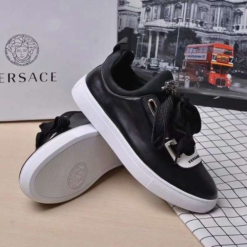 Cheap Versace Casual Shoes For Women #449056 Replica Wholesale [$82.00 USD] [ITEM#449056] on Replica Versace Flat Shoes