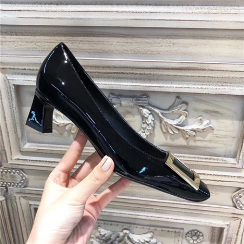 Cheap Roger Vivier High-Heeled Shoes For Women #463758 Replica Wholesale [$71.00 USD] [ITEM#463758] on Replica Roger Vivier High-Heeled Shoes