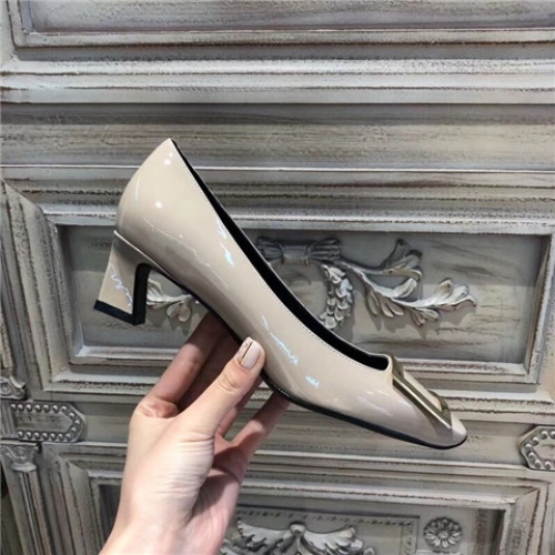 Cheap Roger Vivier High-Heeled Shoes For Women #463759 Replica Wholesale [$71.00 USD] [ITEM#463759] on Replica Roger Vivier High-Heeled Shoes