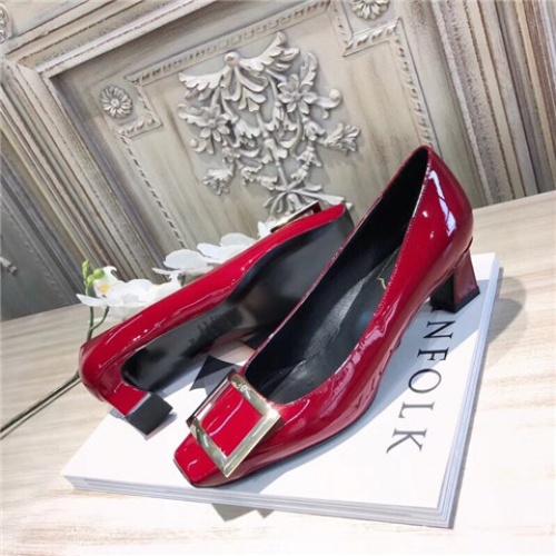 Cheap Roger Vivier High-Heeled Shoes For Women #463760 Replica Wholesale [$71.00 USD] [ITEM#463760] on Replica Roger Vivier High-Heeled Shoes
