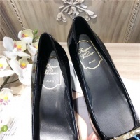 Cheap Roger Vivier High-Heeled Shoes For Women #463758 Replica Wholesale [$71.00 USD] [ITEM#463758] on Replica Roger Vivier High-Heeled Shoes