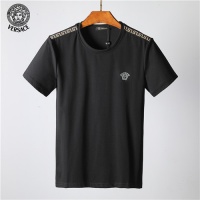 Cheap Versace Tracksuits Short Sleeved For Men #465210 Replica Wholesale [$66.00 USD] [ITEM#465210] on Replica Versace Tracksuits