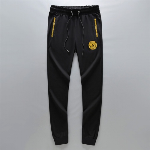 Cheap Versace Tracksuits Short Sleeved For Men #467515 Replica Wholesale [$66.00 USD] [ITEM#467515] on Replica Versace Tracksuits