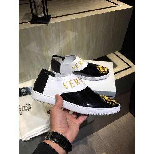 Cheap Versace Casual Shoes For Men #468546 Replica Wholesale [$78.00 USD] [ITEM#468546] on Replica Versace Flat Shoes