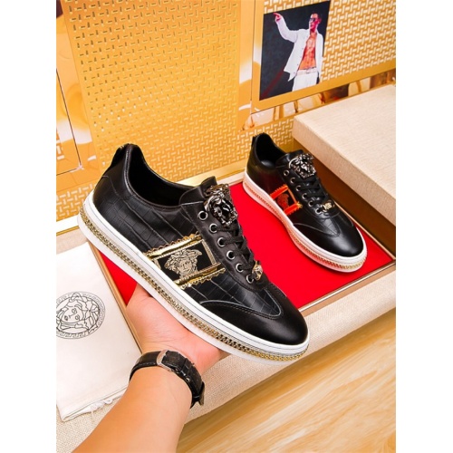 Cheap Versace Casual Shoes For Men #472452 Replica Wholesale [$75.00 USD] [ITEM#472452] on Replica Versace Flat Shoes