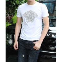 Cheap Versace T-Shirts Short Sleeved For Men #467224 Replica Wholesale [$32.00 USD] [ITEM#467224] on Replica Versace T-Shirts