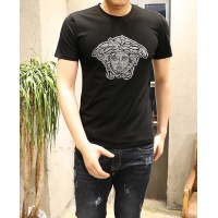 Cheap Versace T-Shirts Short Sleeved For Men #467225 Replica Wholesale [$32.00 USD] [ITEM#467225] on Replica Versace T-Shirts