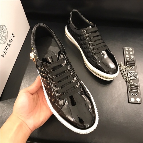 Cheap Versace Casual Shoes For Men #473689 Replica Wholesale [$78.00 USD] [ITEM#473689] on Replica Versace Flat Shoes