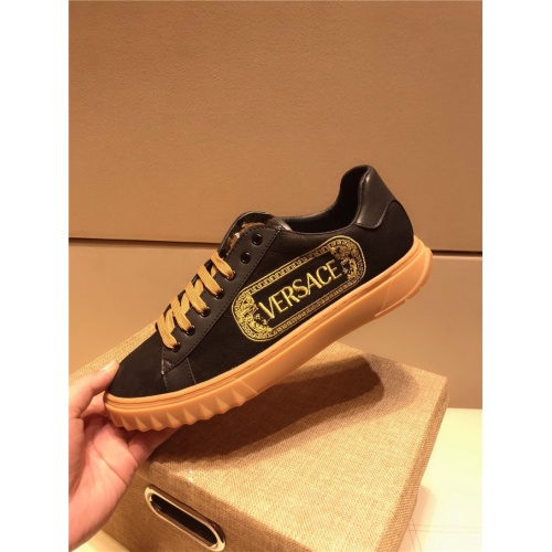 Cheap Versace Casual Shoes For Men #477279 Replica Wholesale [$80.00 USD] [ITEM#477279] on Replica Versace Flat Shoes
