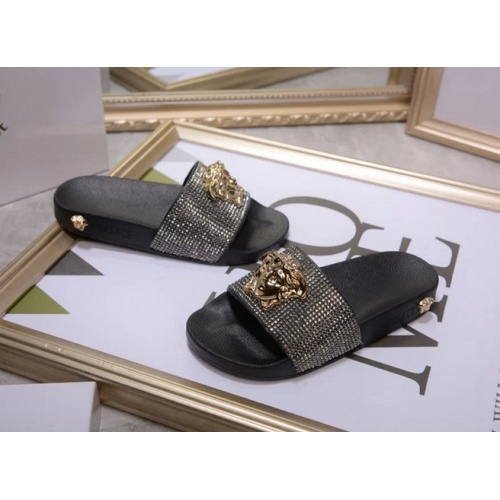 Cheap Versace Fashion Slippers For Women #480879 Replica Wholesale [$60.00 USD] [ITEM#480879] on Replica Versace Slippers