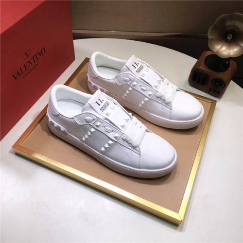 Cheap Valentino Casual Shoes For Women #486463 Replica Wholesale [$80.00 USD] [ITEM#486463] on Replica Valentino Casual Shoes