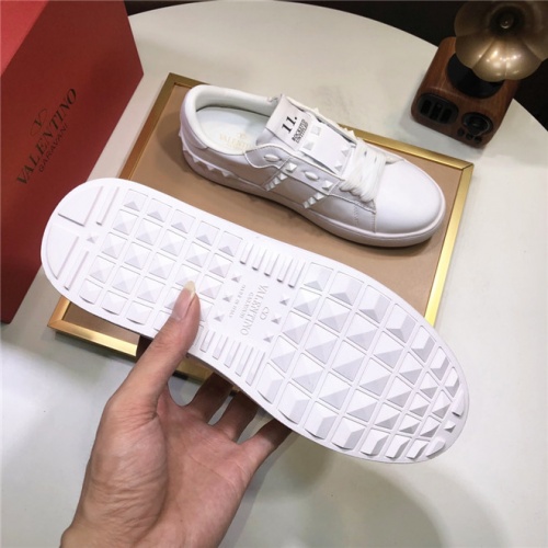 Cheap Valentino Casual Shoes For Women #486463 Replica Wholesale [$80.00 USD] [ITEM#486463] on Replica Valentino Casual Shoes