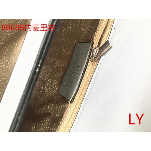Cheap Michael Kors MK Fashion Messenger Bags #489992 Replica Wholesale [$34.00 USD] [ITEM#489992] on Replica Michael Kors Messenger Bags