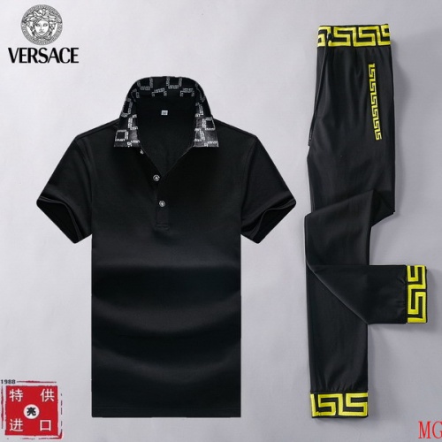 Cheap Versace Tracksuits Short Sleeved For Men #493001 Replica Wholesale [$81.00 USD] [ITEM#493001] on Replica Versace Tracksuits