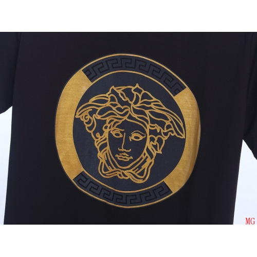 Cheap Versace T-Shirts Short Sleeved For Men #496493 Replica Wholesale [$25.00 USD] [ITEM#496493] on Replica Versace T-Shirts