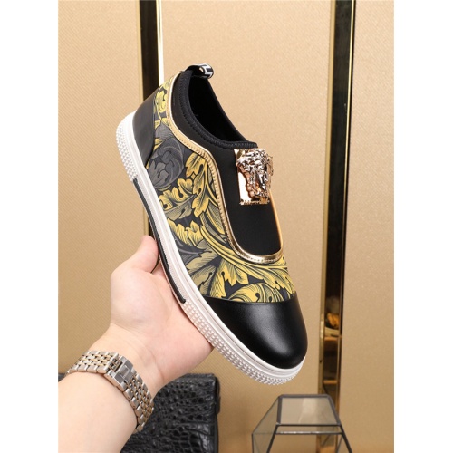 Cheap Versace Casual Shoes For Men #497784 Replica Wholesale [$75.00 USD] [ITEM#497784] on Replica Versace Flat Shoes