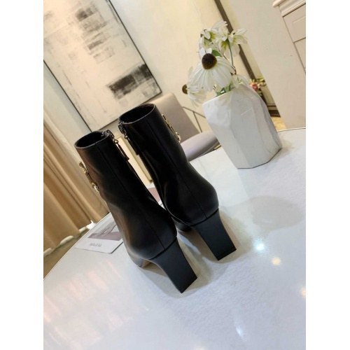 Cheap Jimmy Choo Fashion Boots For Women #502334 Replica Wholesale [$95.00 USD] [ITEM#502334] on Replica Jimmy Choo Boots