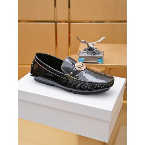 Cheap Versace Flat Shoes For Men #506942 Replica Wholesale [$72.00 USD] [ITEM#506942] on Replica Versace Flat Shoes