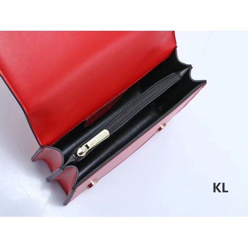 Cheap Michael Kors MK Fashion Messenger Bags #511265 Replica Wholesale [$25.00 USD] [ITEM#511265] on Replica Michael Kors Messenger Bags