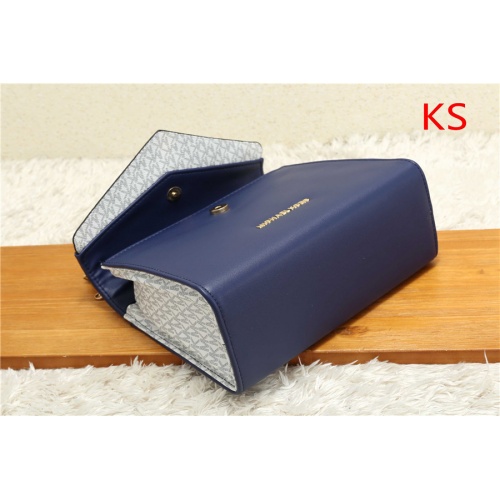 Cheap Michael Kors MK Fashion Messenger Bags #511756 Replica Wholesale [$38.00 USD] [ITEM#511756] on Replica Michael Kors Messenger Bags