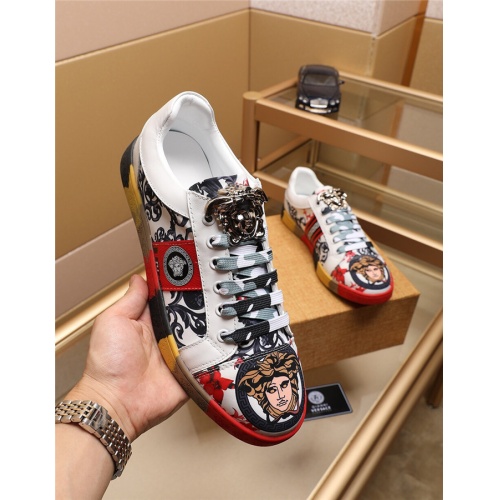 Cheap Versace Casual Shoes For Men #515502 Replica Wholesale [$72.00 USD] [ITEM#515502] on Replica Versace Flat Shoes
