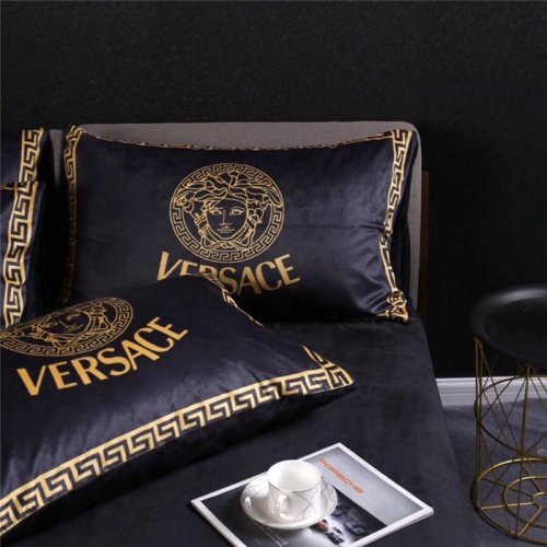 Cheap Versace Bedding #515590 Replica Wholesale [$98.00 USD] [ITEM#515590] on Replica Versace Bedding