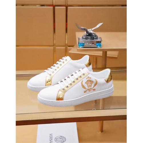 Cheap Versace Casual Shoes For Men #516854 Replica Wholesale [$72.00 USD] [ITEM#516854] on Replica Versace Flat Shoes