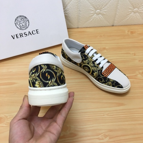 Cheap Versace Casual Shoes For Men #518357 Replica Wholesale [$76.00 USD] [ITEM#518357] on Replica Versace Flat Shoes