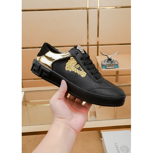 Cheap Versace Casual Shoes For Men #518819 Replica Wholesale [$76.00 USD] [ITEM#518819] on Replica Versace Flat Shoes