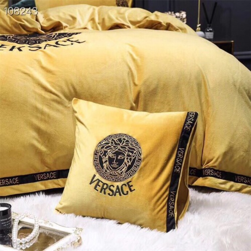 Cheap Versace Bedding #523490 Replica Wholesale [$122.00 USD] [ITEM#523490] on Replica Versace Bedding