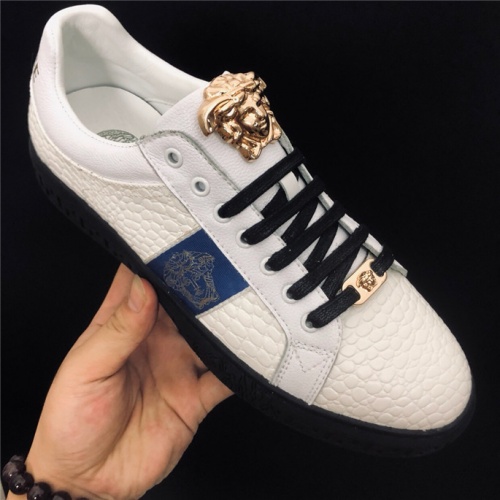 Cheap Versace Casual Shoes For Men #526538 Replica Wholesale [$72.00 USD] [ITEM#526538] on Replica Versace Flat Shoes