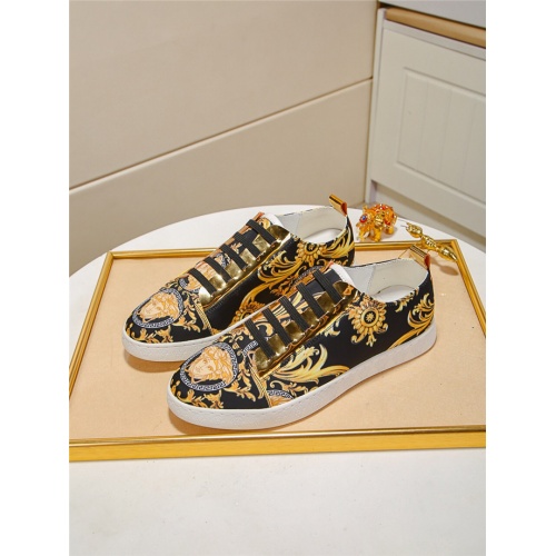 Cheap Versace Casual Shoes For Men #528273 Replica Wholesale [$72.00 USD] [ITEM#528273] on Replica Versace Flat Shoes