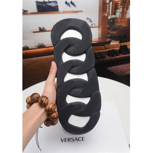 Cheap Versace Casual Shoes For Men #528409 Replica Wholesale [$92.00 USD] [ITEM#528409] on Replica Versace Flat Shoes